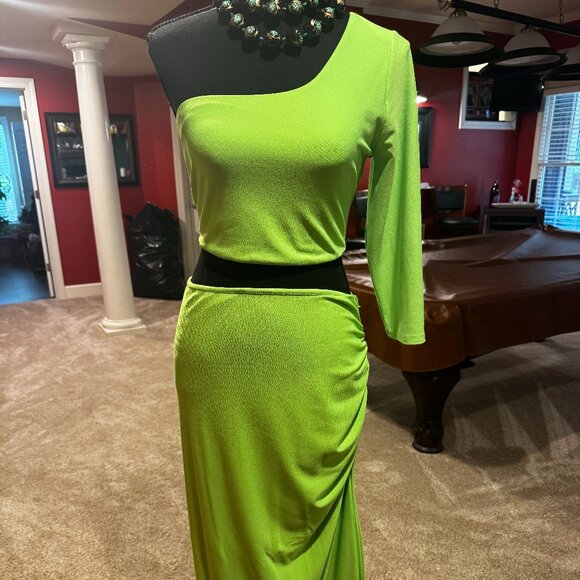 VENUS 2 Piece Green Summer one shoulder outfit w/asymmetrical skirt XLG - Picture 3 of 7